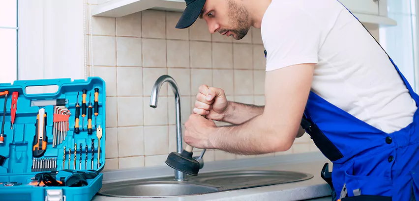 Emergency Plumber in Englewood