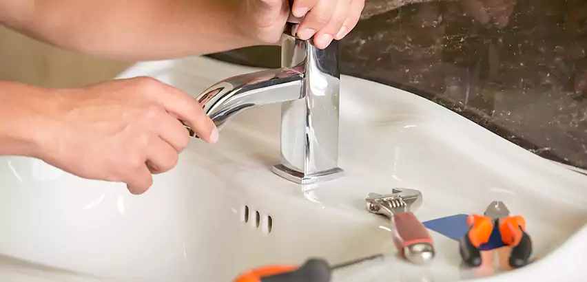 Bathtub Faucet Replacement in Englewood